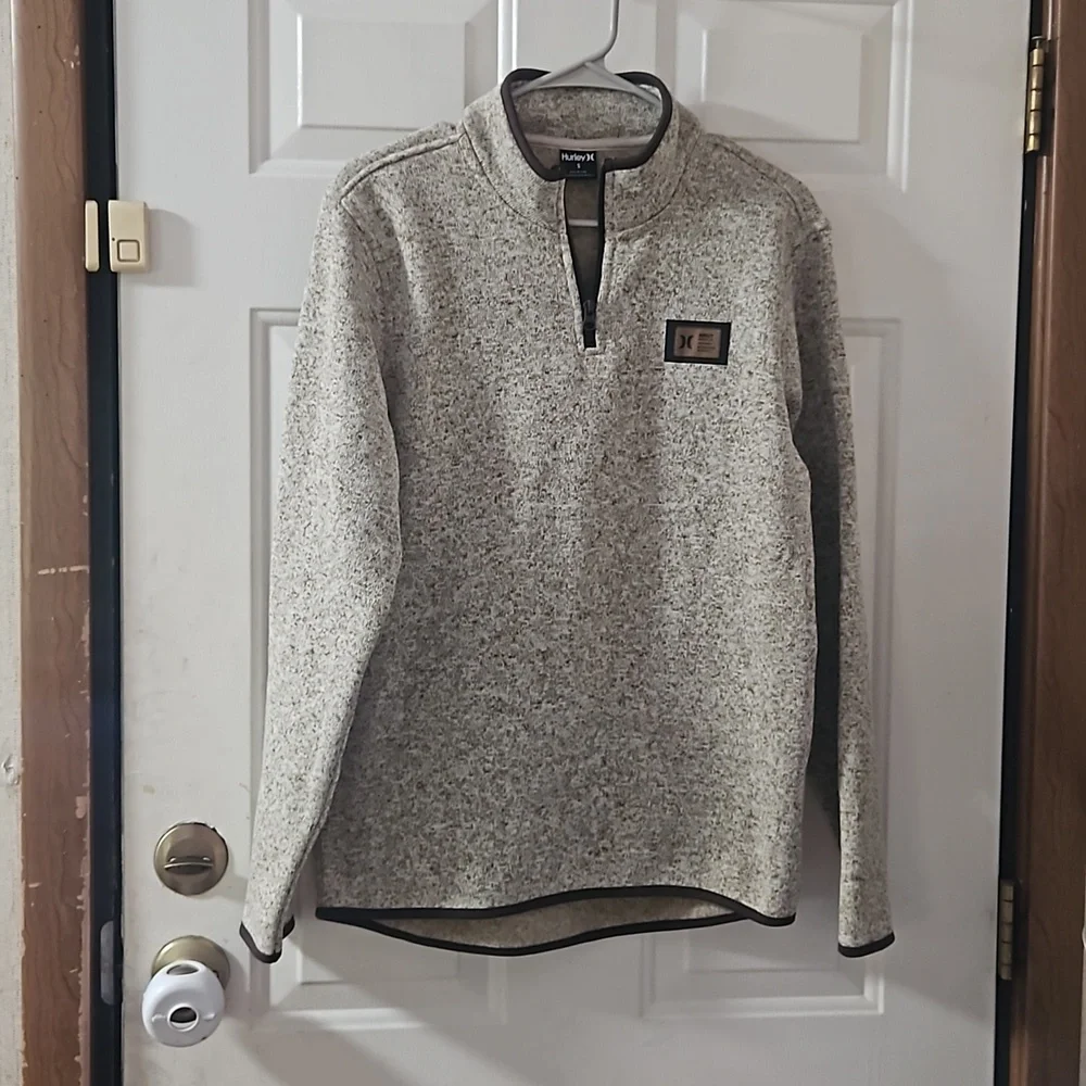 HURLEY MESA RIDGELINE 1/4 ZIP PULLOVER: CREAM/BROWN: NEW WITH TAGS: SIZE SMALL